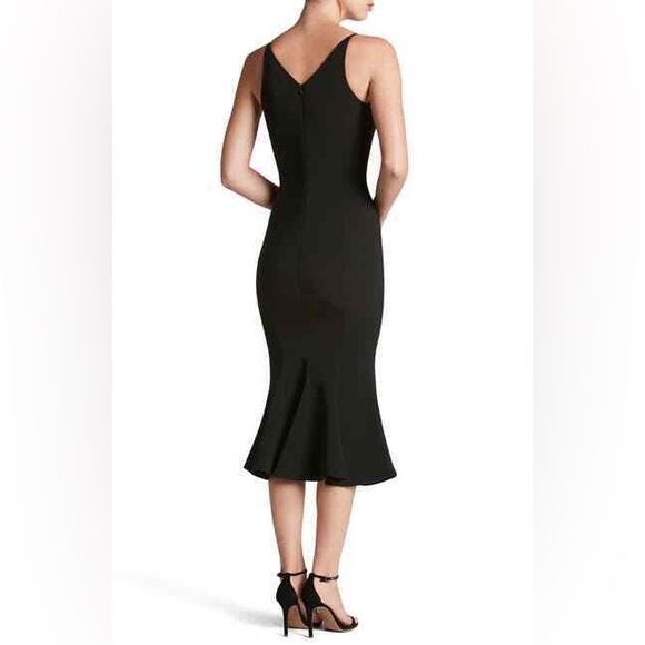 Dress the Population Isabella Crepe Mermaid Dress in Black - Picture 6 of 7